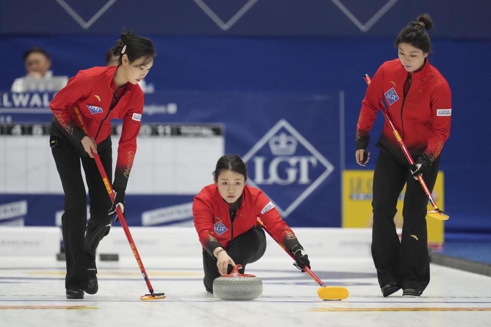 阿莫林下课倒计时！翻脸索赔2000万，曼联成笑柄，穆帅回归成大热.